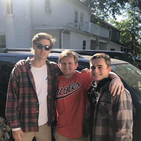 Meet your Posher, Tyler - Picture 1 of 1